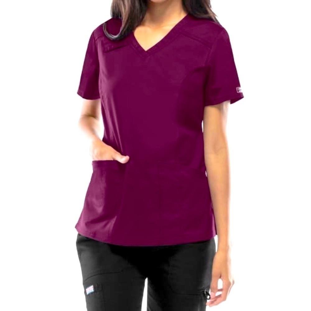 🌿NWT Cherokee Workwear Revolution 
V-Neck top🌿